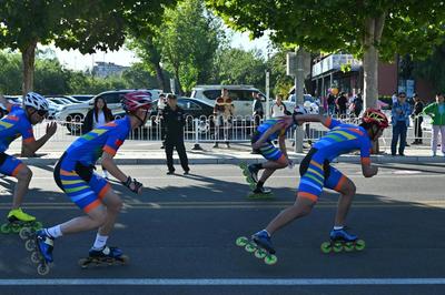挑戰(zhàn)極限 輪動起來——2023年全民健身“北京紀(jì)錄”輪動極限挑戰(zhàn)賽奧園舉辦
